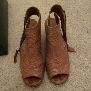 Paul Green Cayanne Cuoio Leather Heel